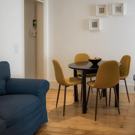 A Janela, Charming In Center Appartement