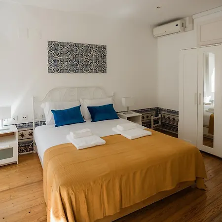 A Janela, Charming In Center Apartament *