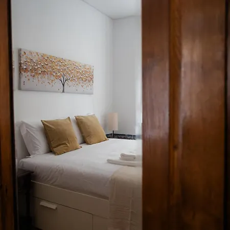 A Janela, Charming In Center Apartament