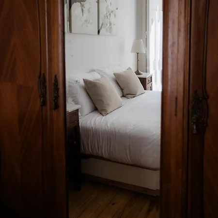 A Janela, Charming In Center Appartement