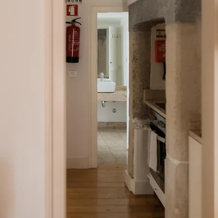 Appartement à Janela, Charming In Center