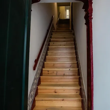 à Janela, Charming In Center