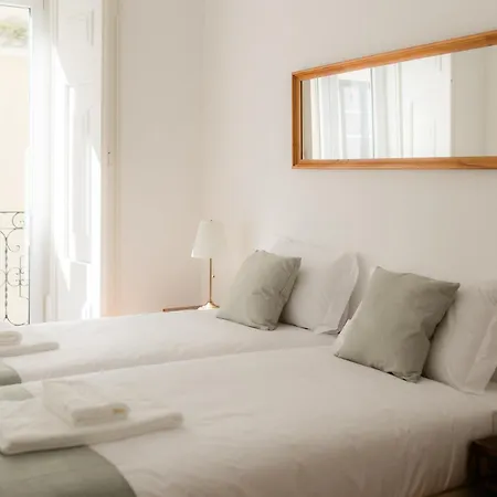 Appartement à Janela, Charming In Center *